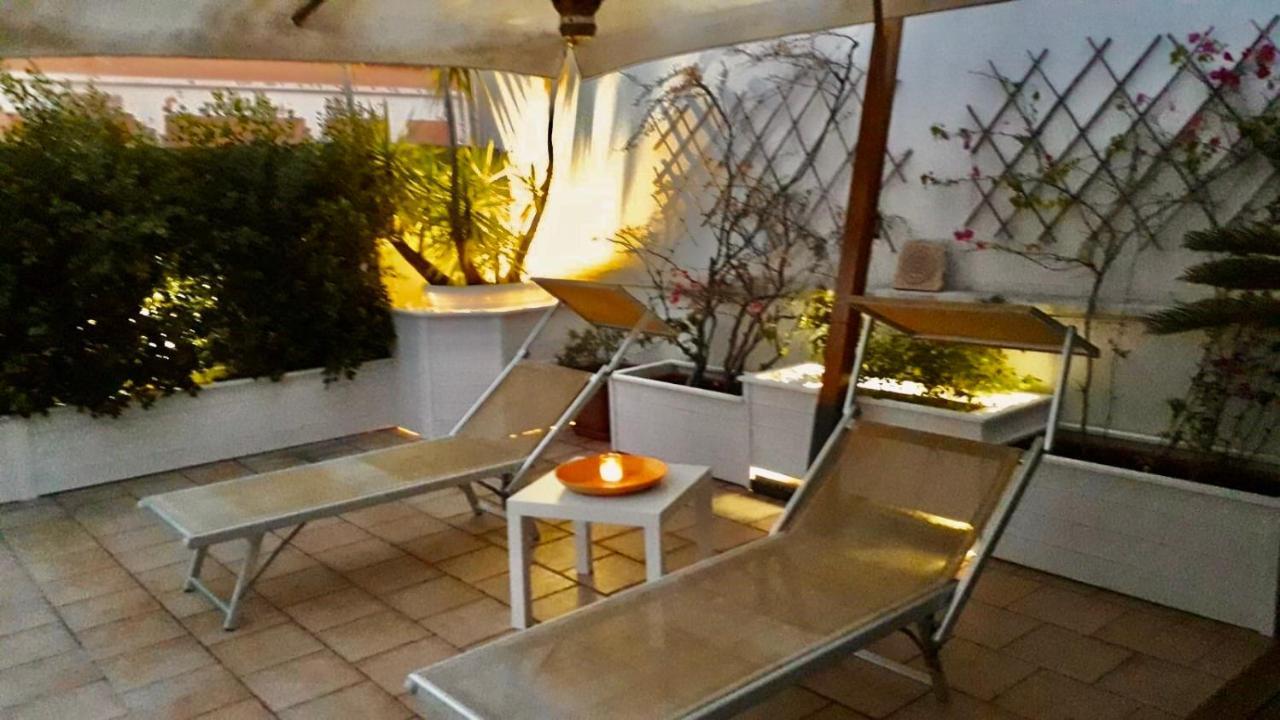 Interno 3 * Bari